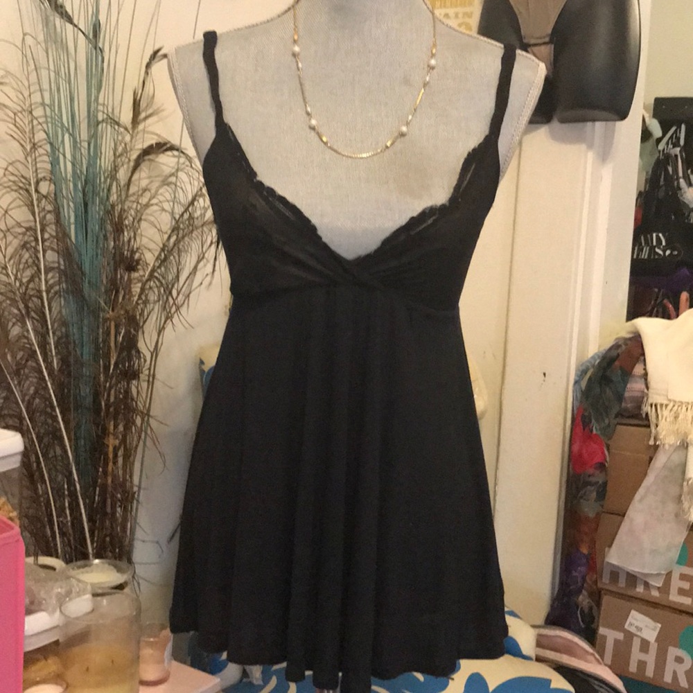 Sweetees camisole top 100% silk 9.5 out of 10